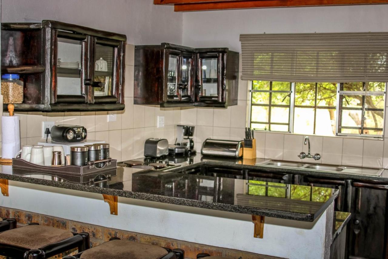 Villa Giraffe Plains Marloth Park Exterior foto