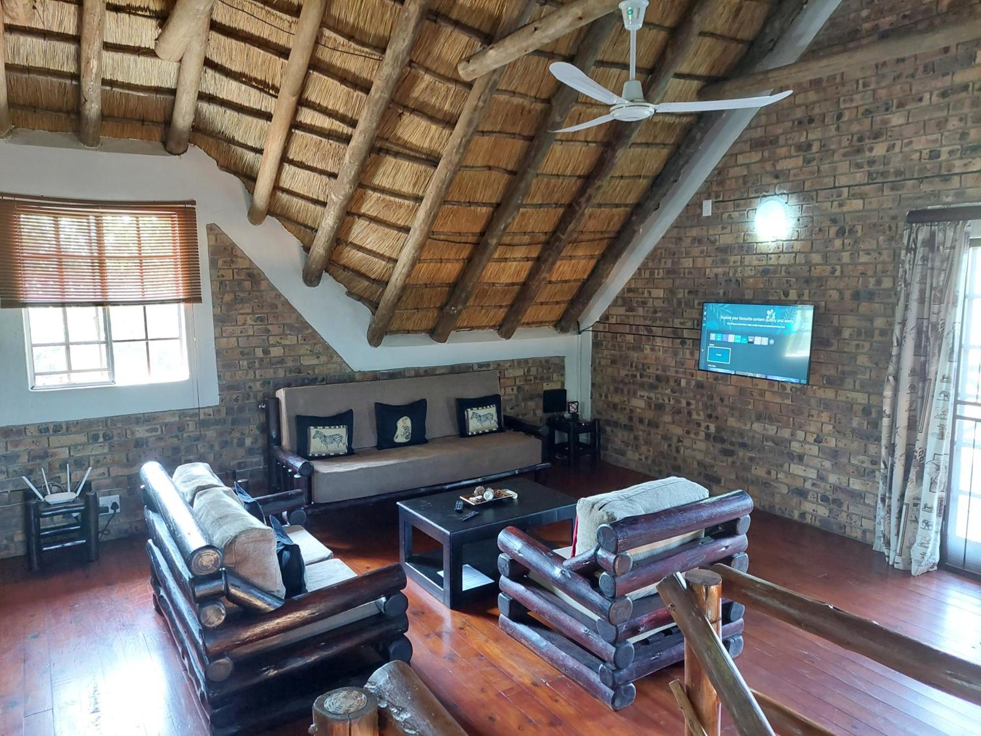 Villa Giraffe Plains Marloth Park Exterior foto