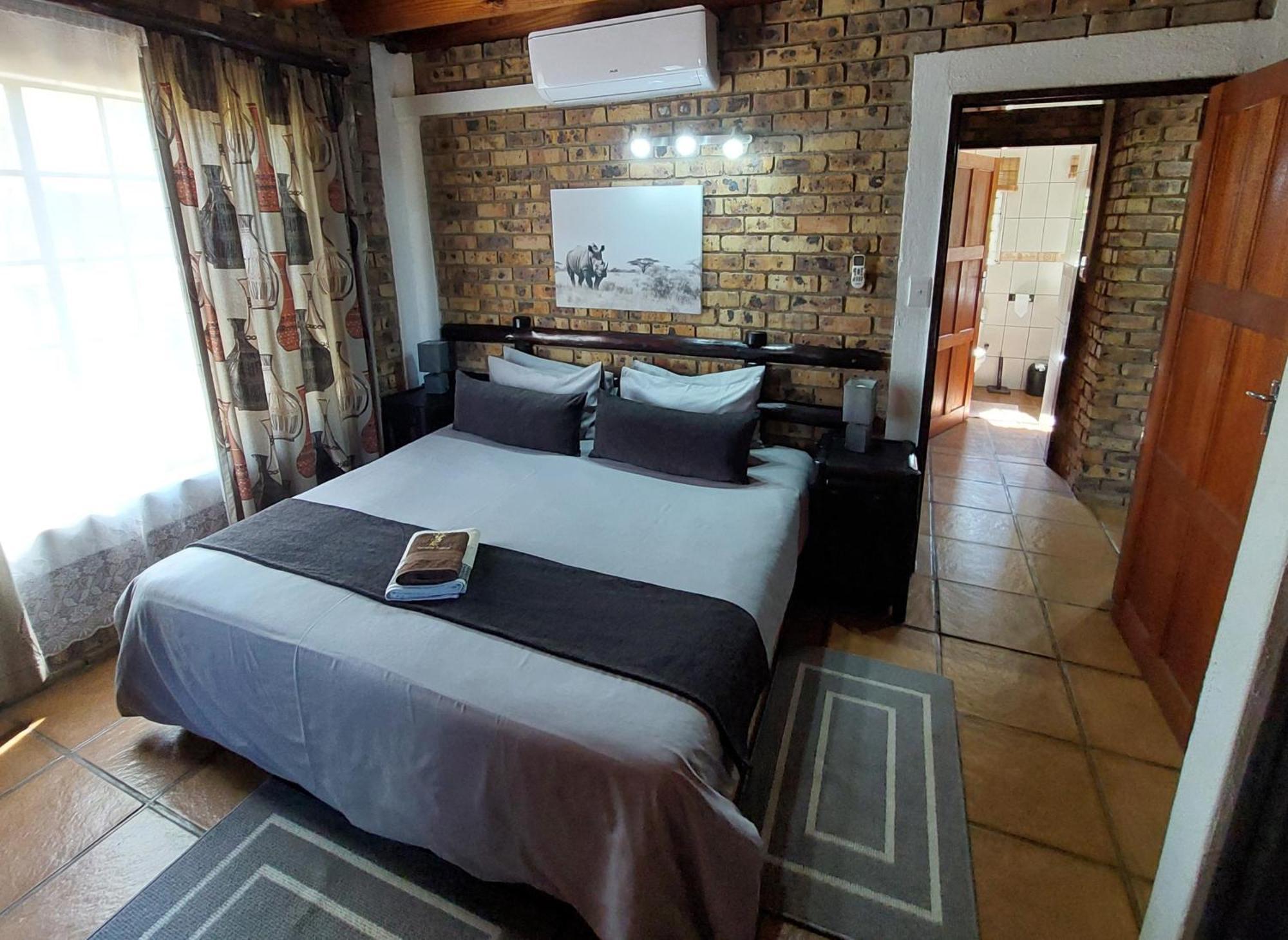 Villa Giraffe Plains Marloth Park Exterior foto