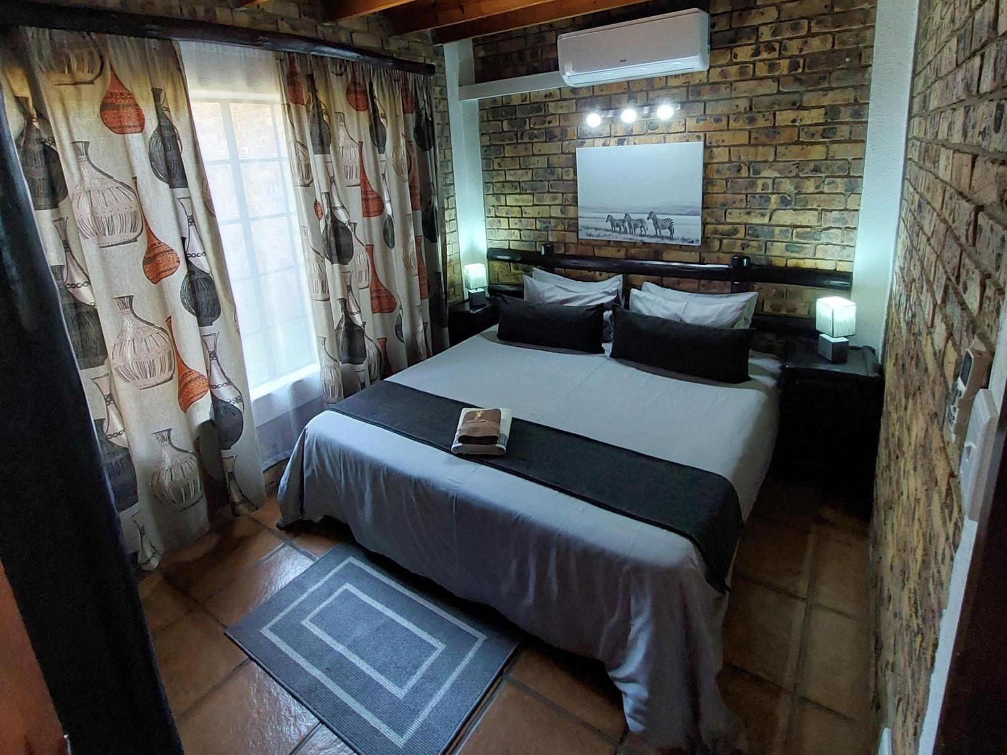 Villa Giraffe Plains Marloth Park Exterior foto